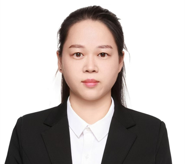 梁群群美發(fā)講師