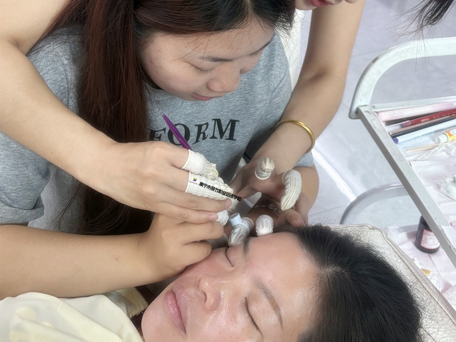 廣西紋眉操作：紋眉脫痂后為什么不上色？