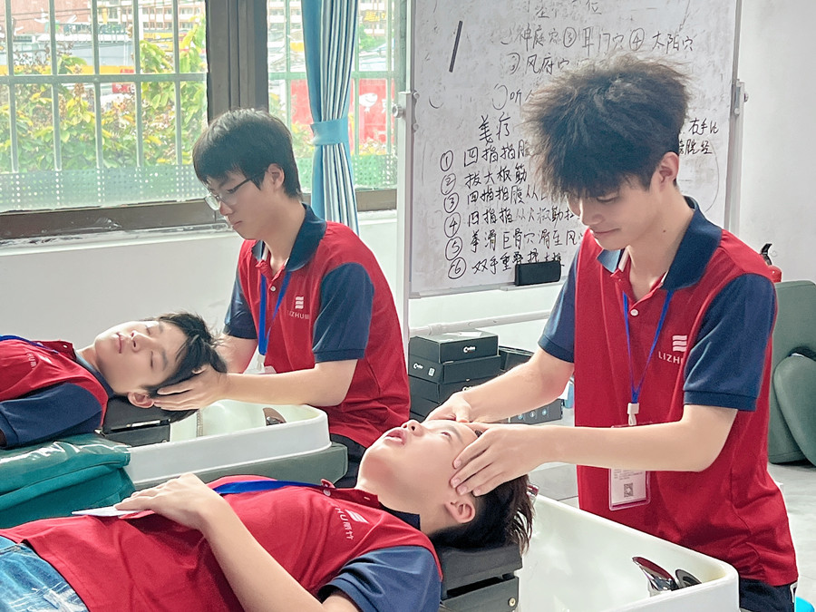 冬季用艾葉洗頭的好處？南寧頭療專業(yè)課程內(nèi)容分享