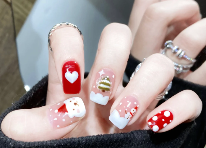 圣誕小熊美甲，南寧美甲設(shè)計學(xué)校分享教程